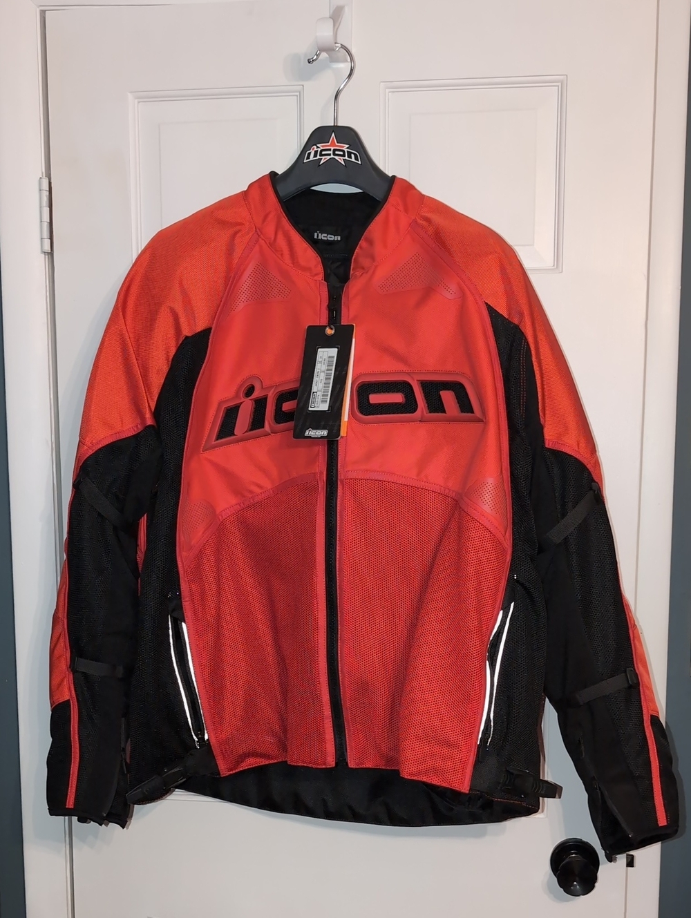NWT ICON Contra 2 Motorcycle Jacket with Hanger